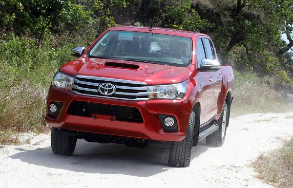 Novedades del Toyota Hilux 2016