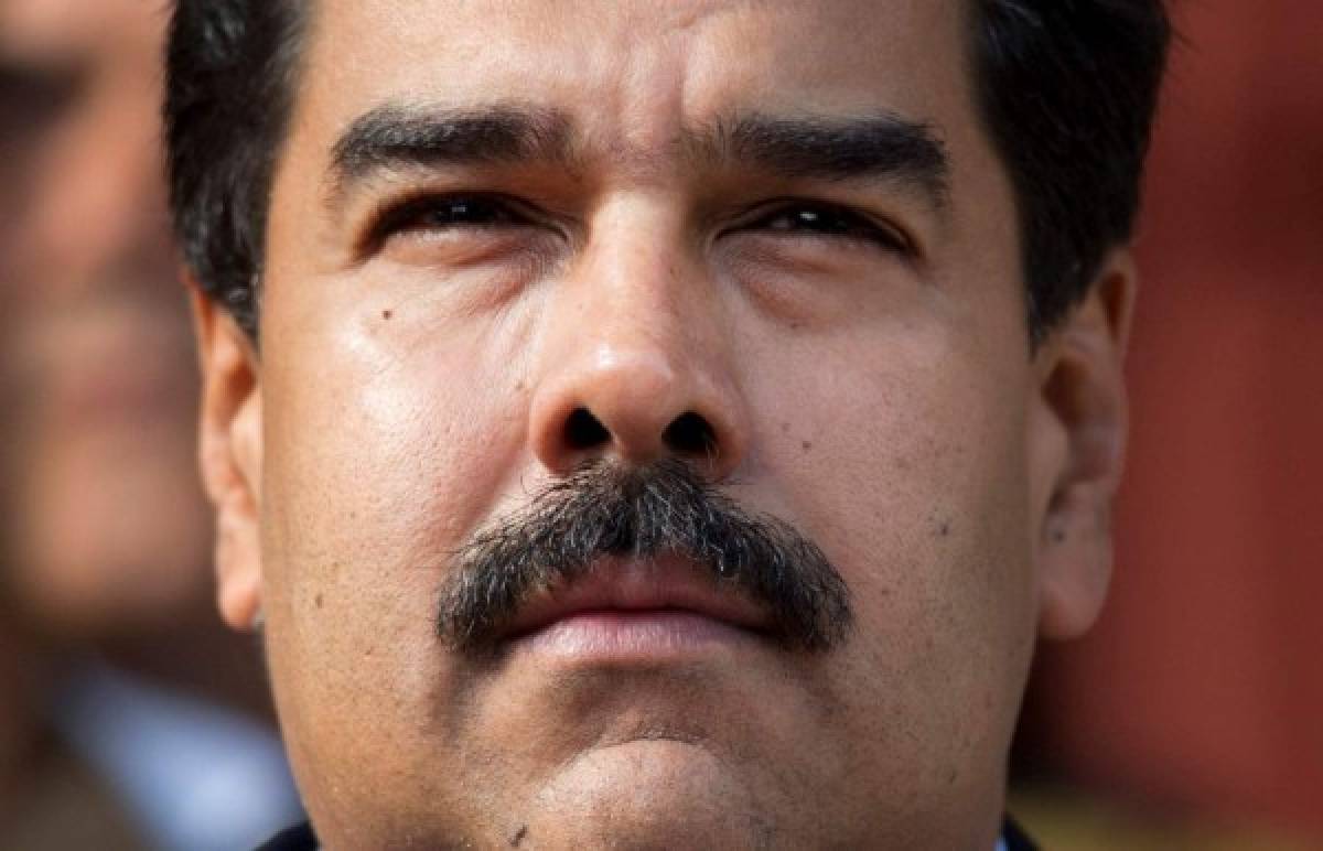 Maduro apuesta su bigote por un millón de viviendas  