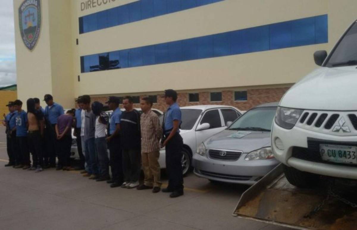 Honduras: Capturan a banda de roba carros   