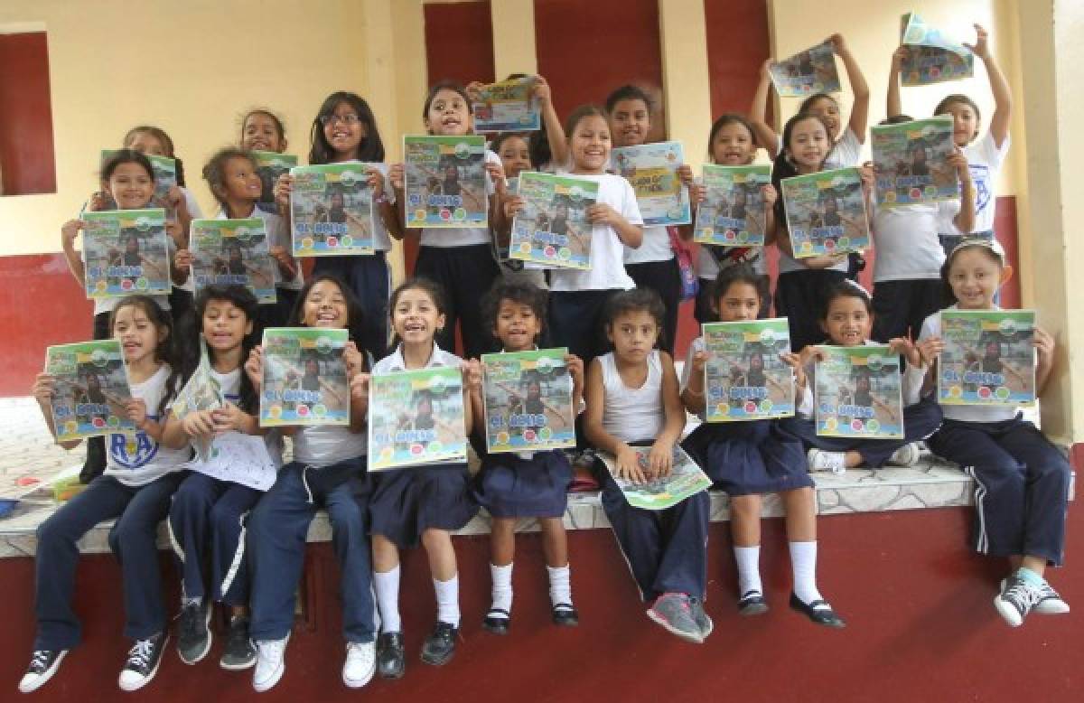 Los estudiantes ambientalistas analizan primer fascículo verde