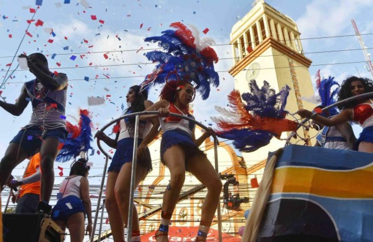 Honduras: Alegría y colorido en el Carnaval de La Ceiba