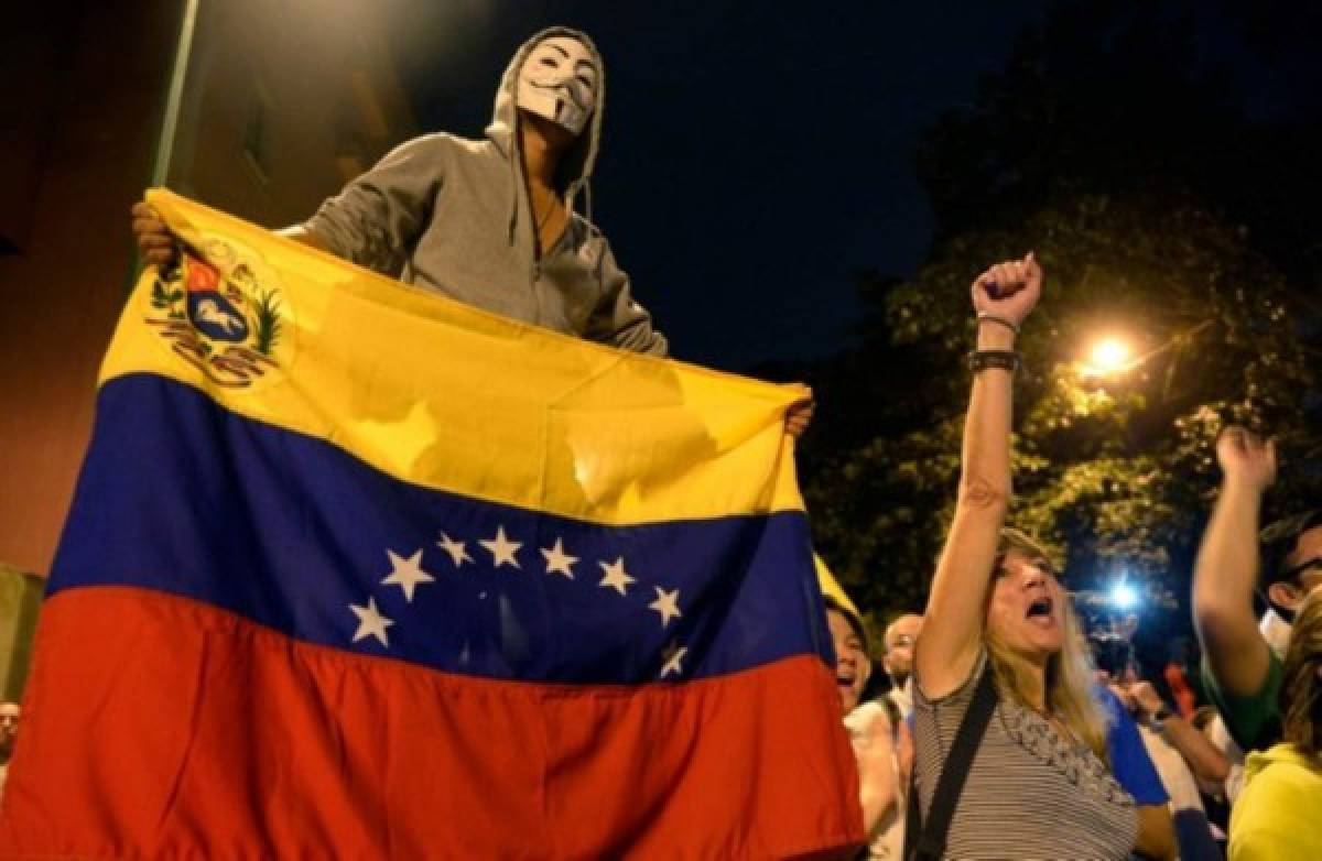 Triunfo parlamentario de la oposición pone fin en Venezuela a hegemonía chavista
