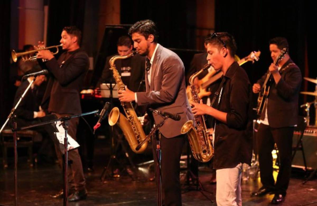 Fusión de ritmos con Hibriduz Jazz all star y Shota Lee