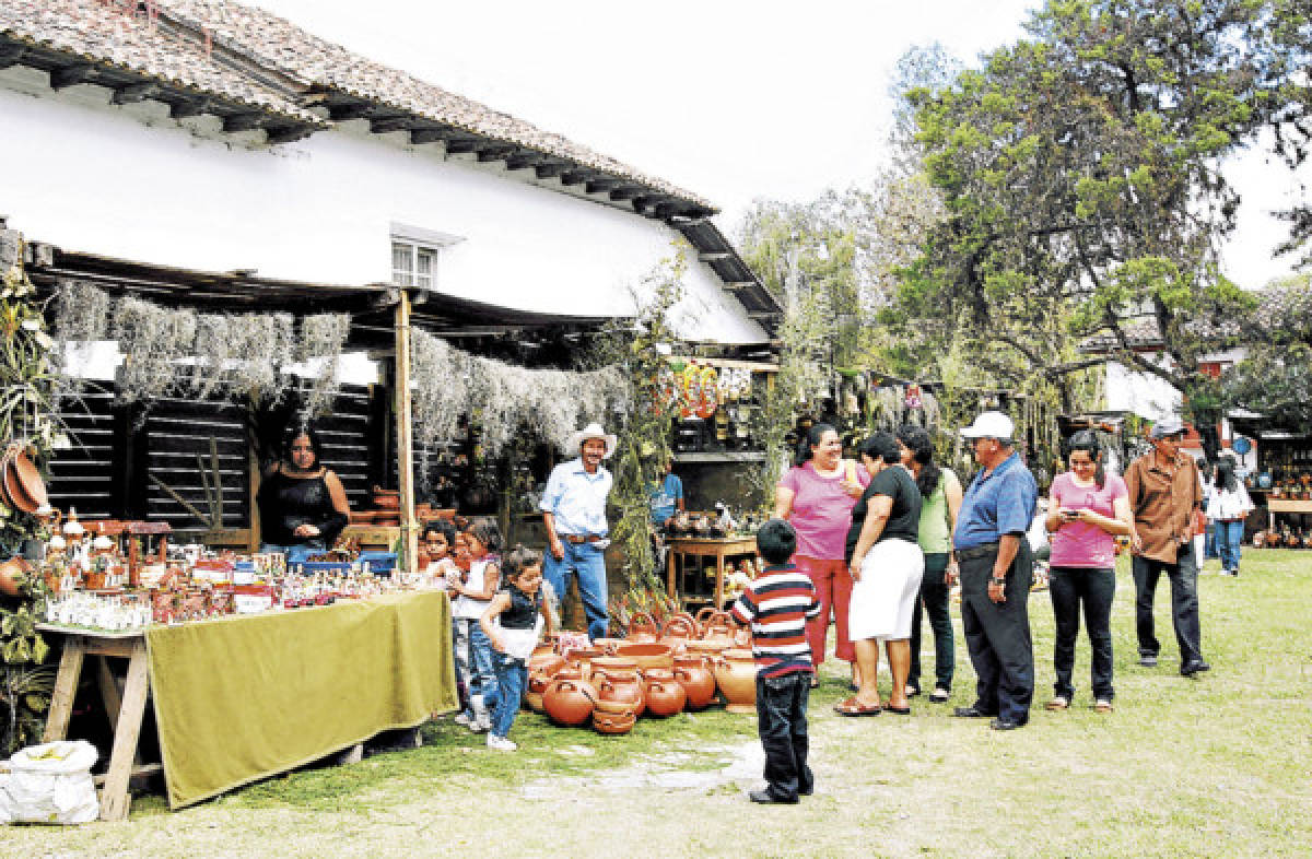 Ojojona moldea la Navidad