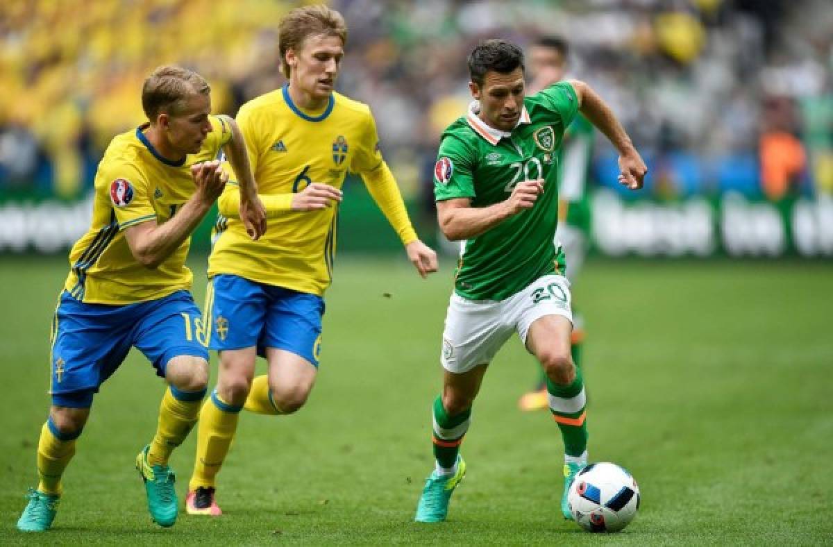 Irlanda y Suecia empatan a un gol en intenso duelo de la Eurocopa