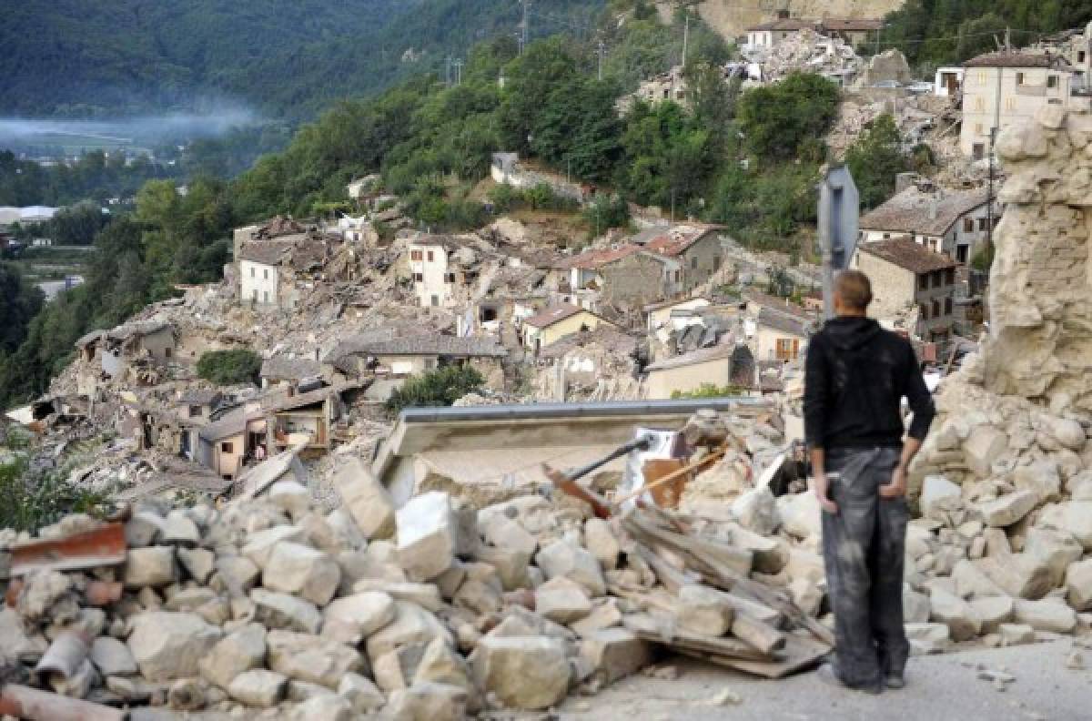 Sismo de 6,1 sacude centro de Italia: 'El pueblo no existe'