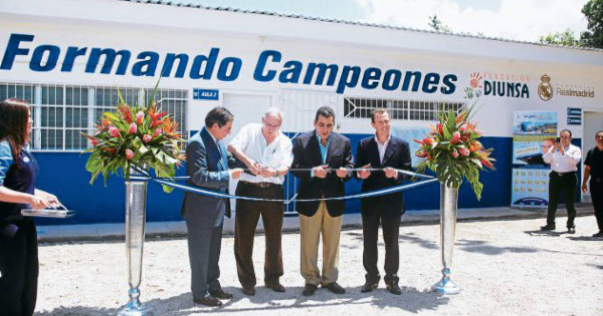 Inauguran escuela del Real Madrid en Honduras