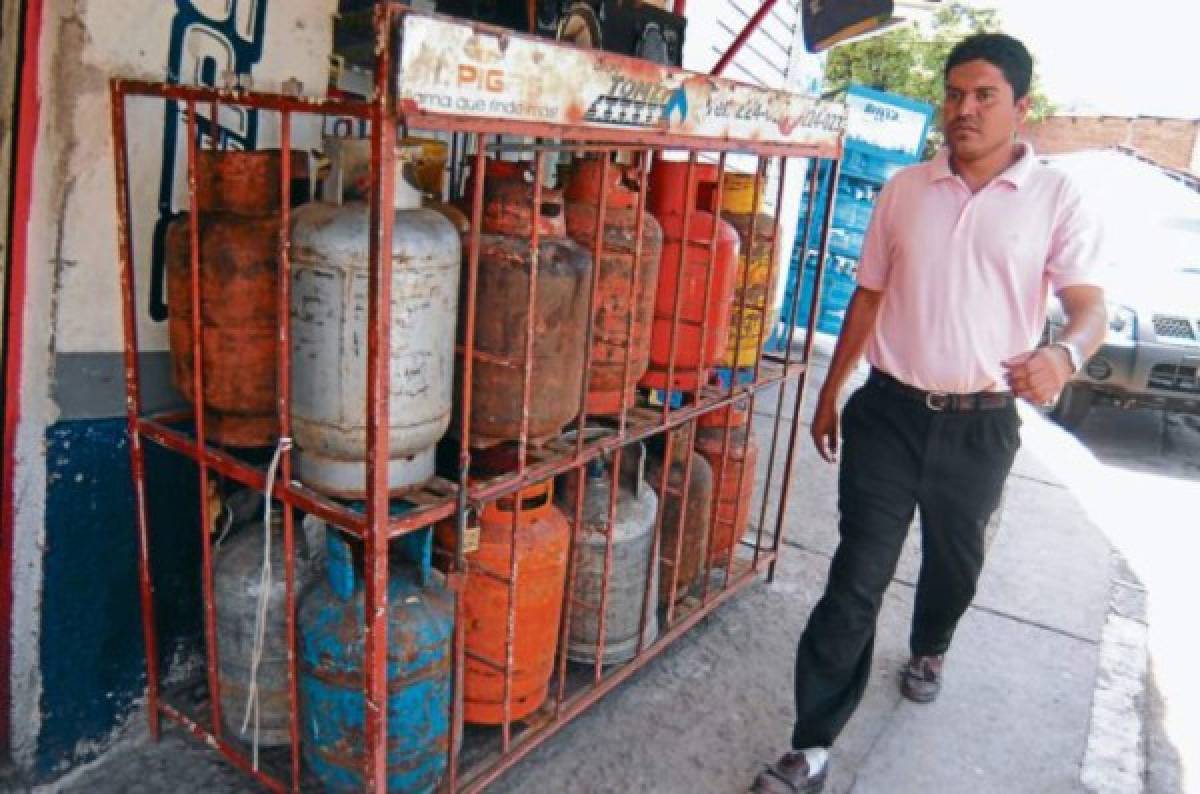 A partir de hoy consumidores pagan 10.58 lempiras más por el cilindro de LPG