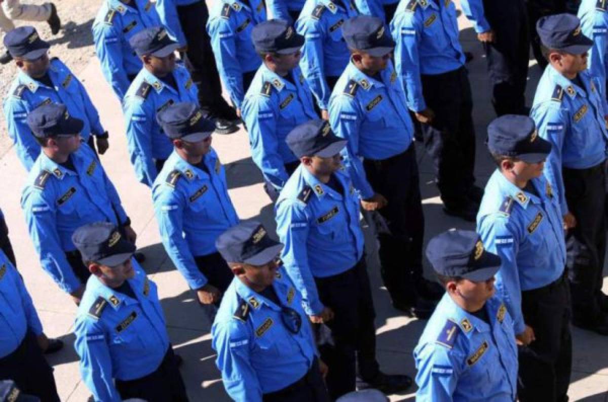 Honduras: Comisión Depuradora cancela a 377 policías más