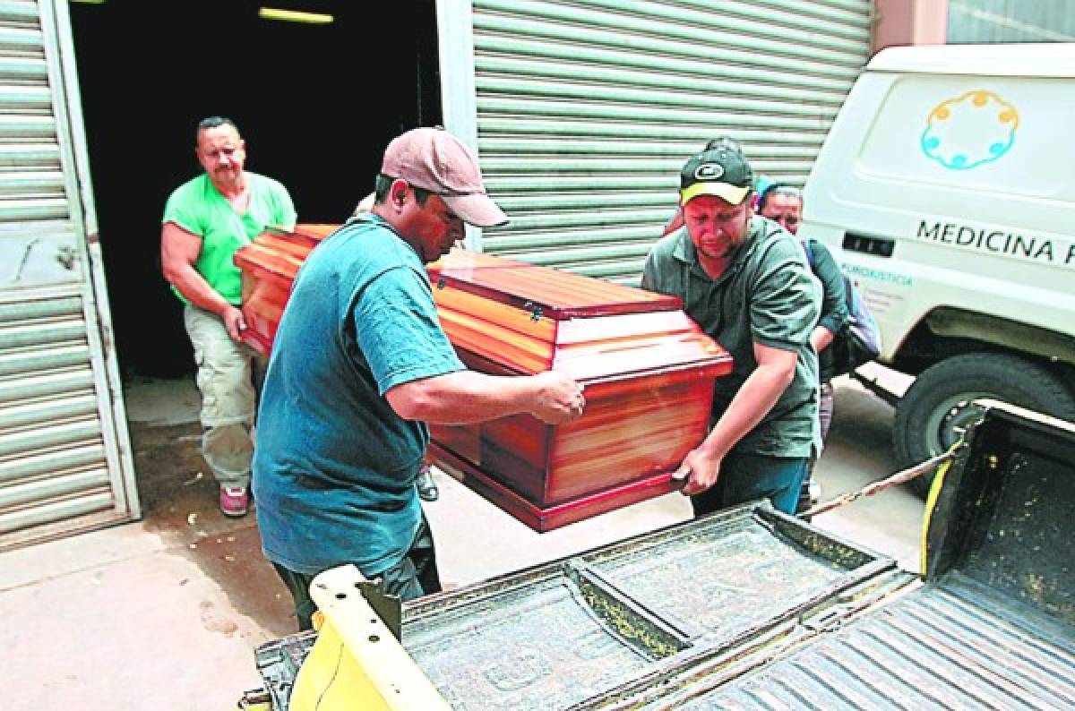 Entierran a joven y luego hallan a la hermana asesinada