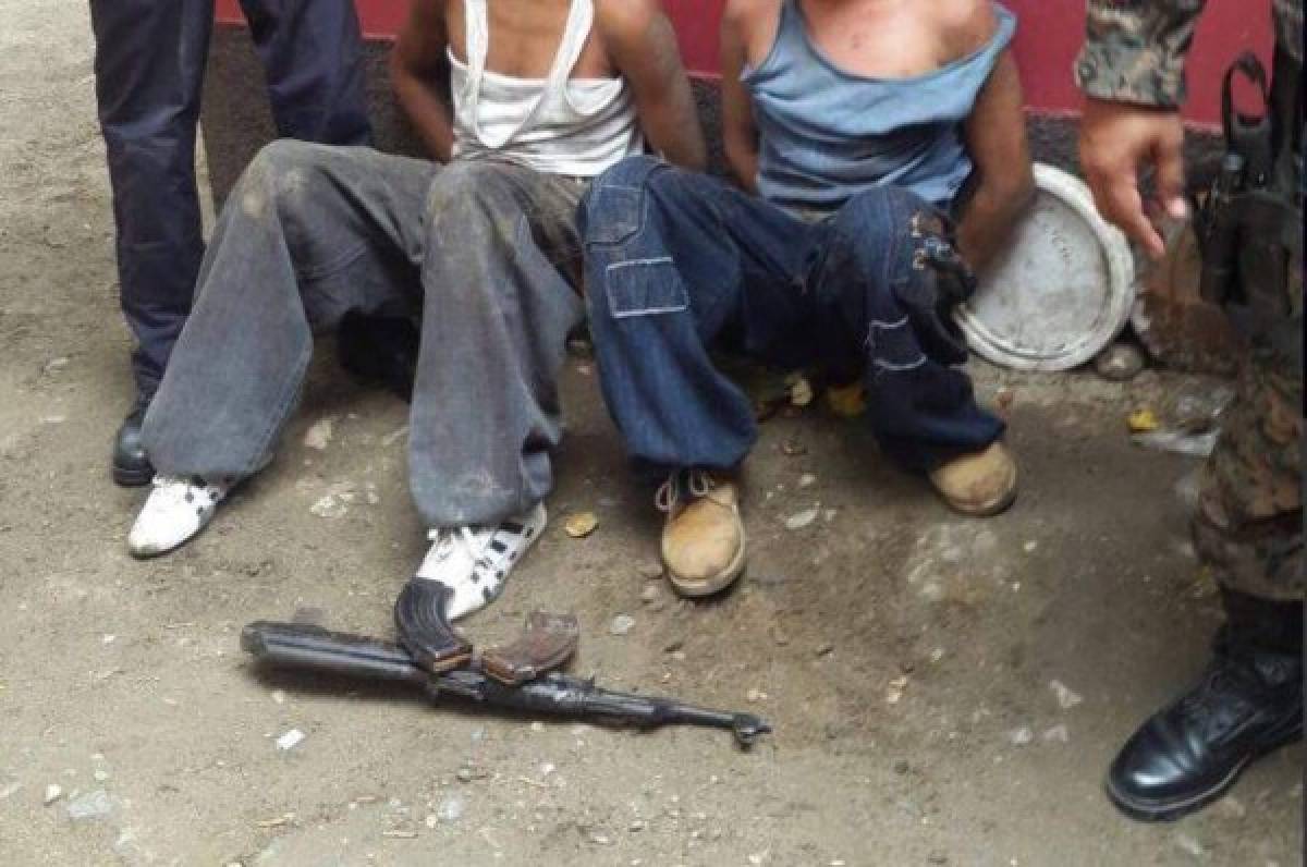 Capturan a dos supuestos pandilleros en enfrentamiento con policías en Chamelecón