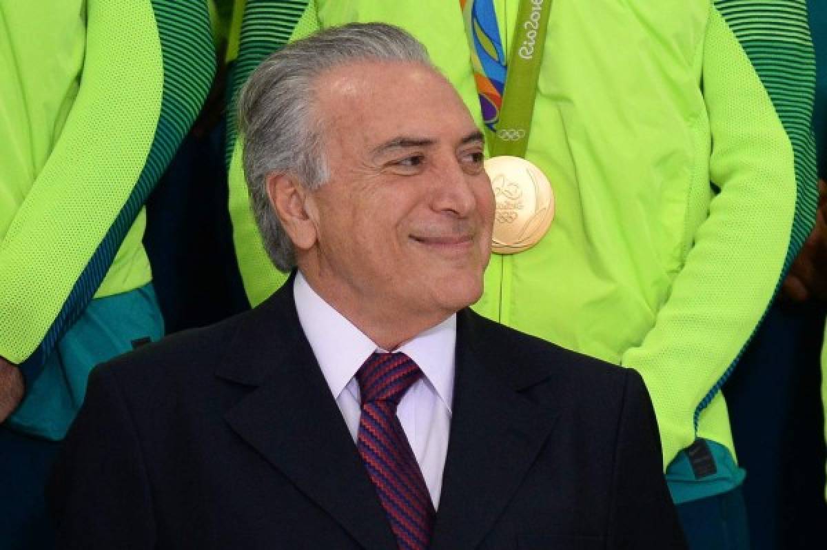 Michel Temer asumirá presidencia de Brasil al comenzar la noche, tras destitución de Rousseff