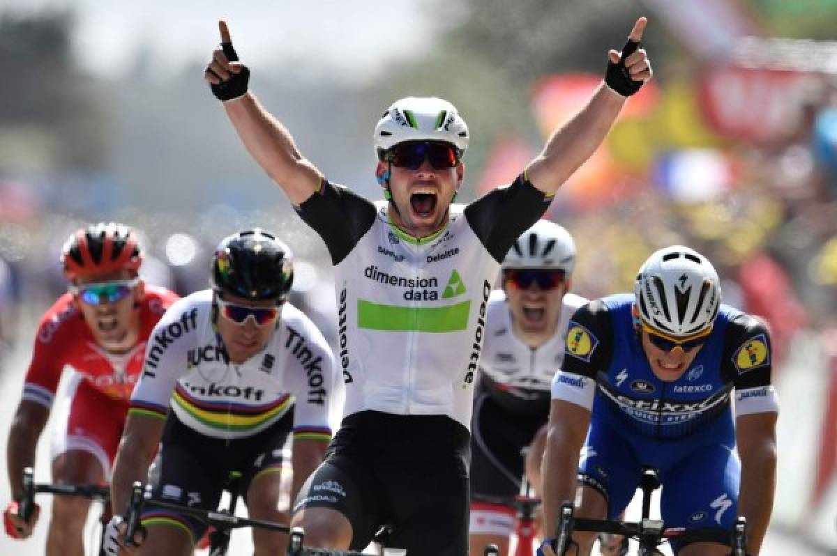 Cavendish gana primera etapa del Tour y vestirá maillot amarillo