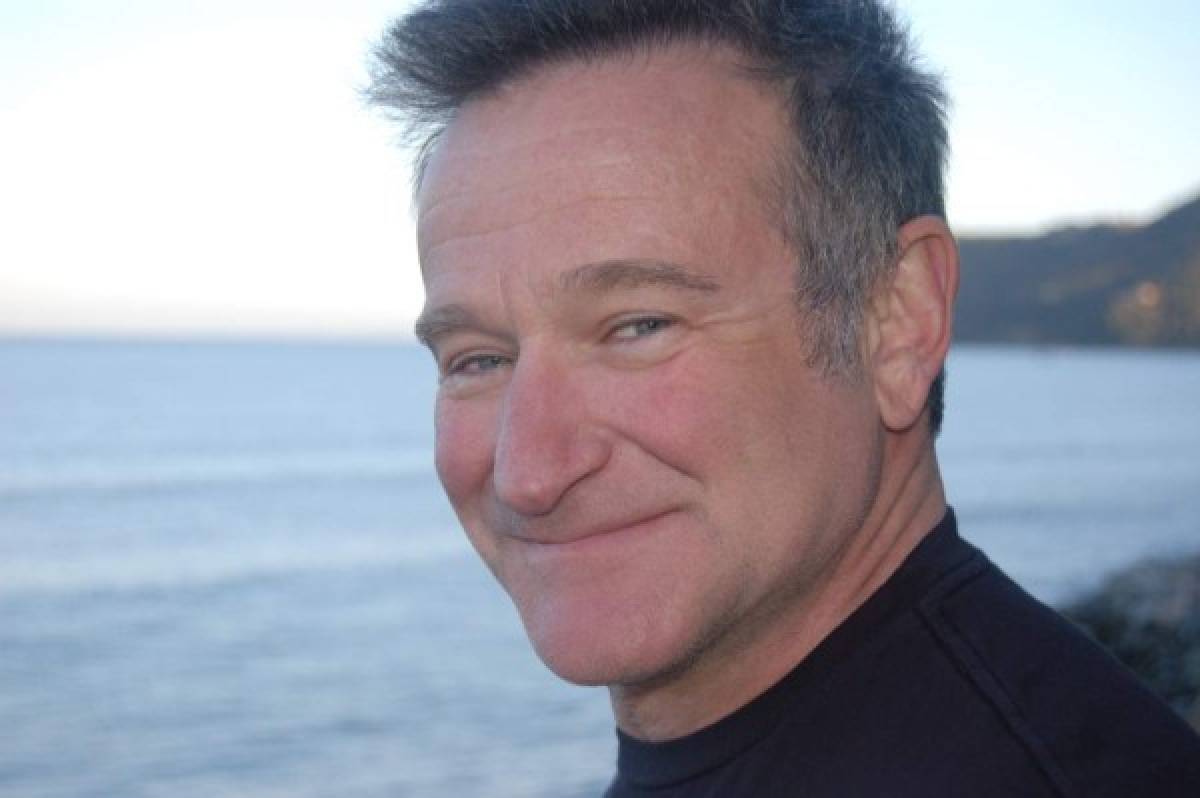 Cenizas de Robin Williams esparcidas en el mar