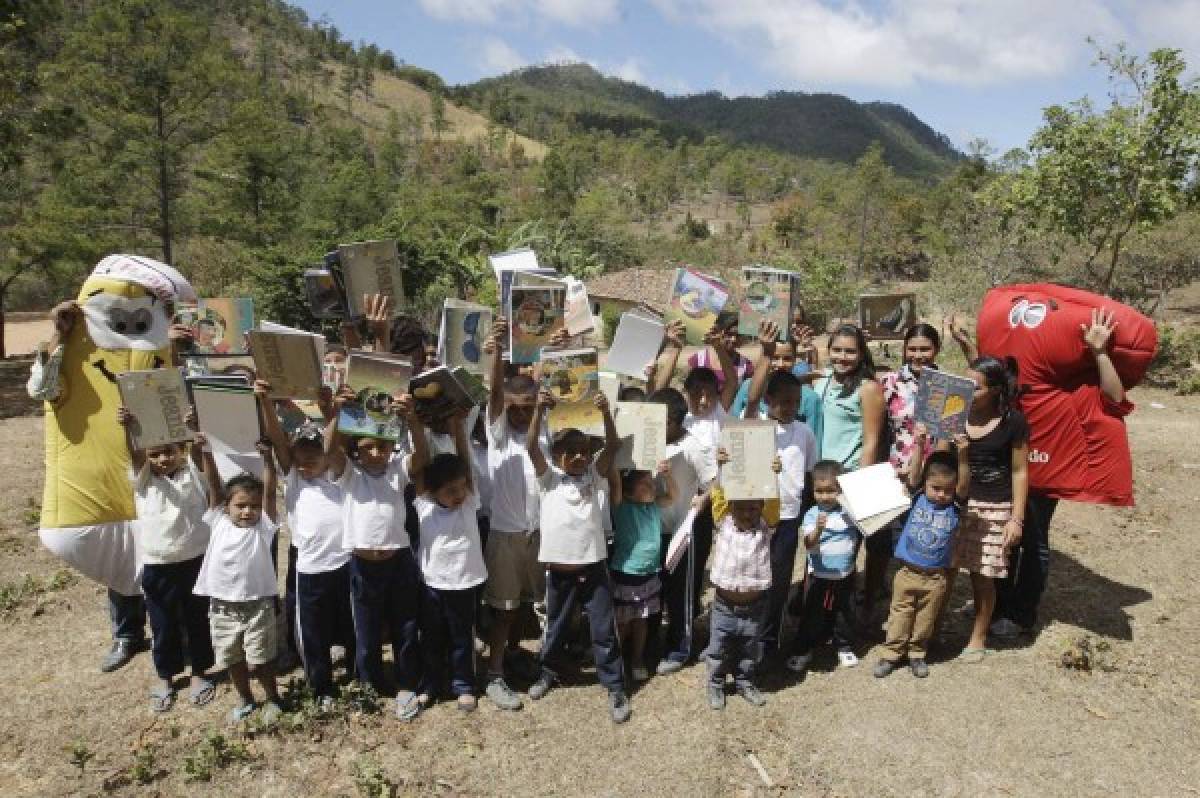 Fiesta escolar en Plan del Rancho con La Maratón del Saber