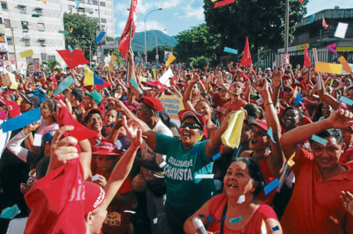 Oposición más cerca de sacar a Chávez