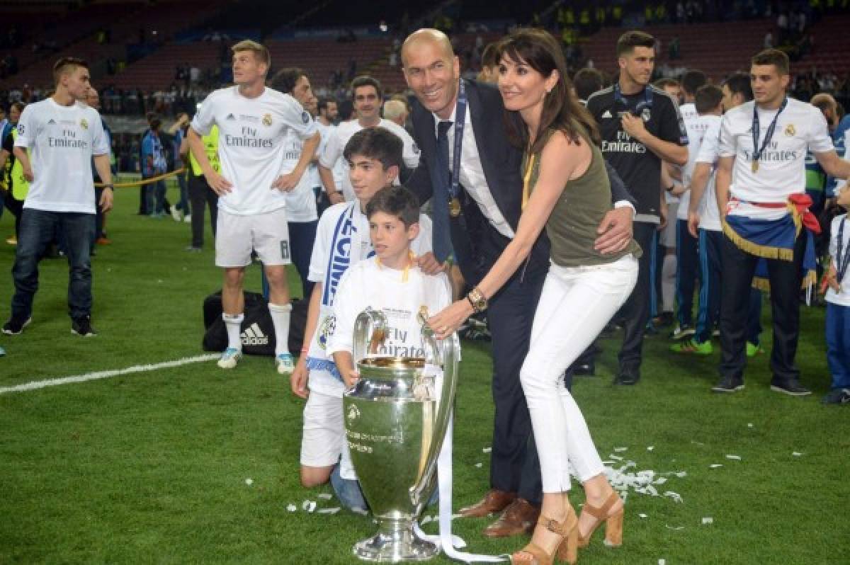 FOTOS: Jugadores del Real Madrid con la copa