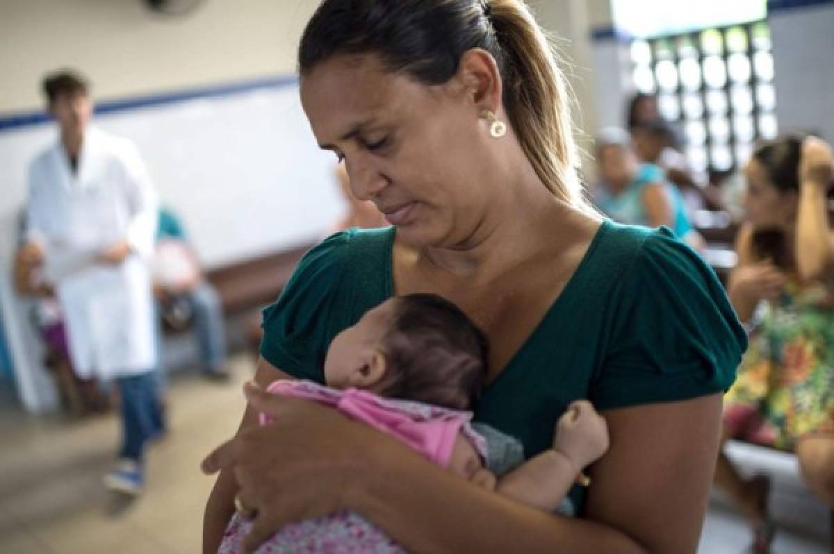 Miedo a microcefalia alienta abortos preventivos por zika en Brasil