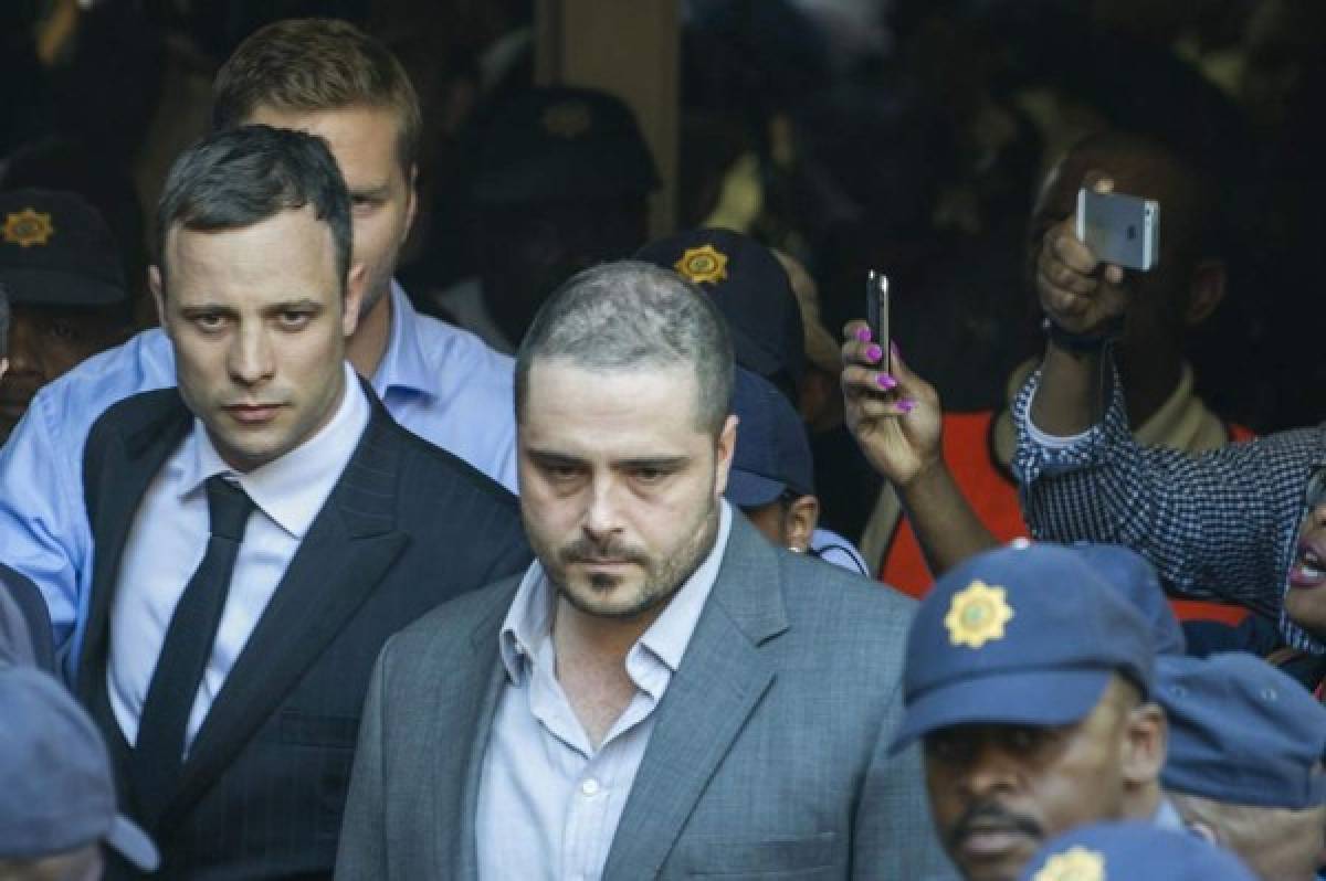 Pistorius no mató a su novia con premeditación