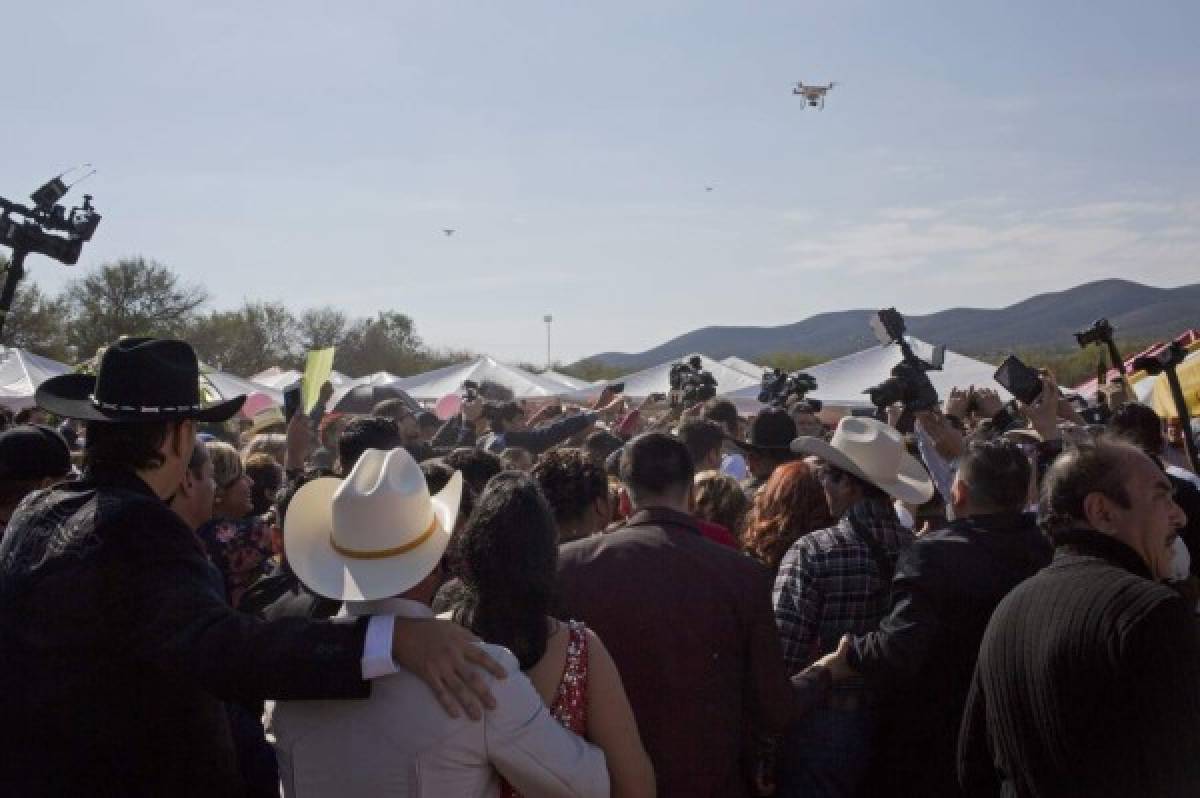 Los cinco inesperados hechos en la fiesta de XV años de Rubí Ibarra