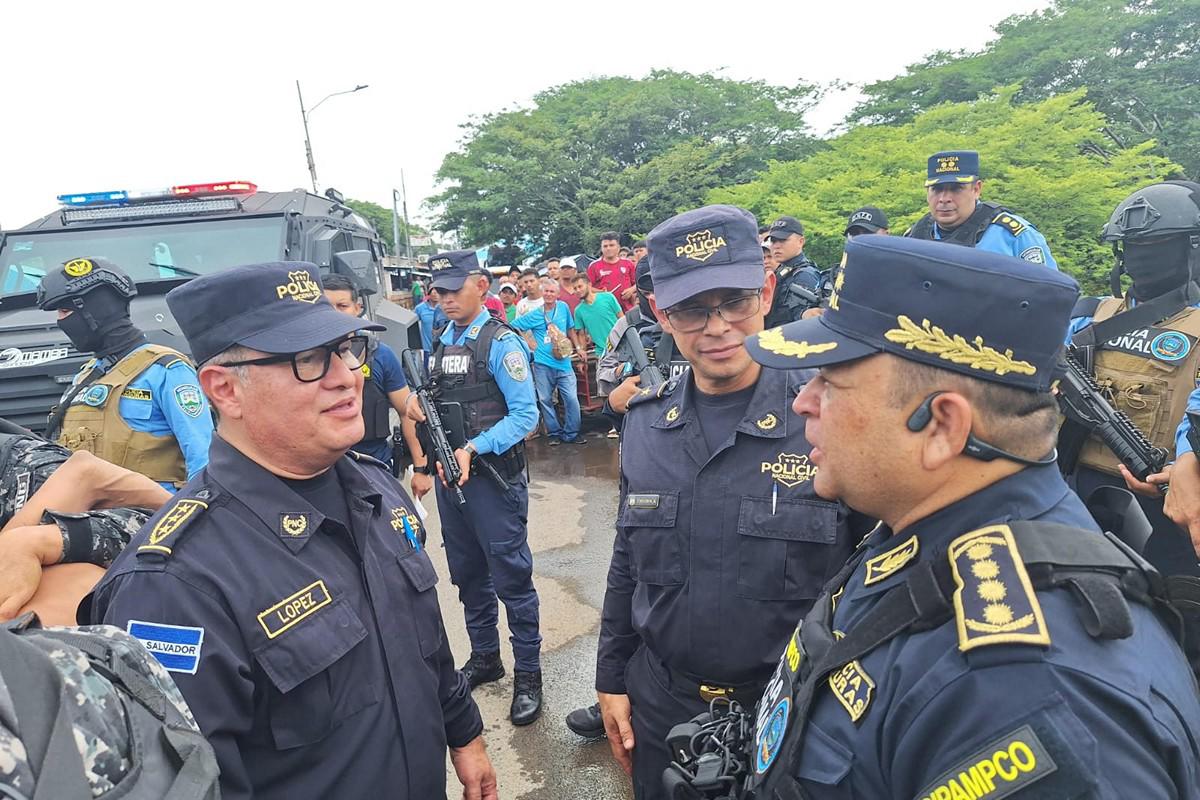 Cabecillas y “palabreros” de la 18: pandilleros capturados en la capital son entregados a El Salvador