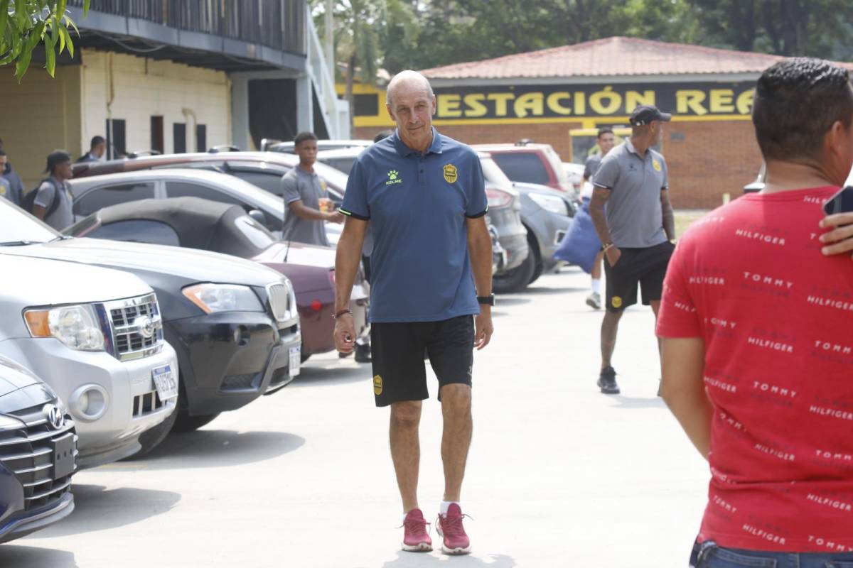 Real España enfrentará al Olimpia este sábado a las 7:00 PM en el estadio Nacional de Tegucigalpa.