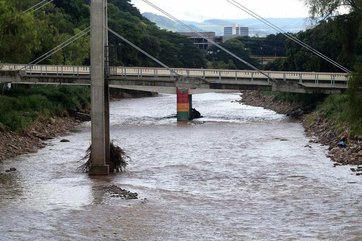 Así se encuentra el nivel del río Choluteca tras recientes lluvias