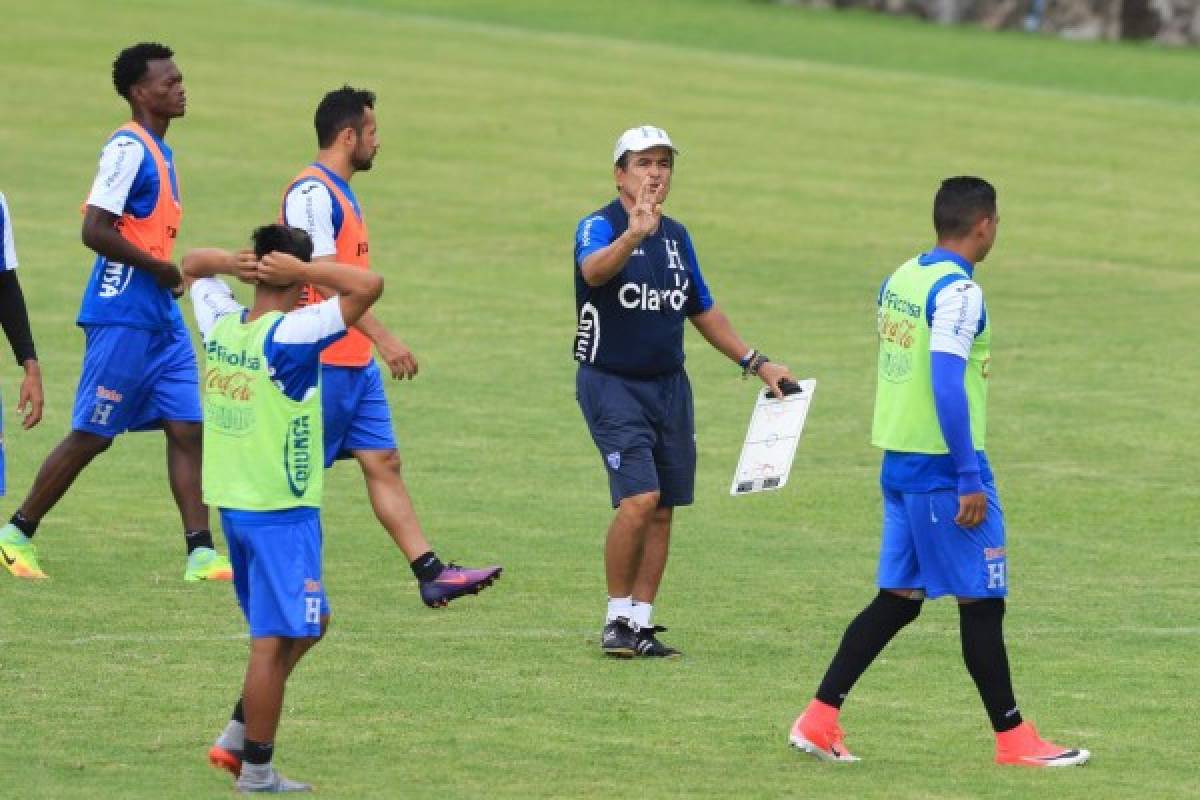 Jorge Luis Pinto, entrenador de Honduras: 'Buscar un gol es clave en el Azteca' 