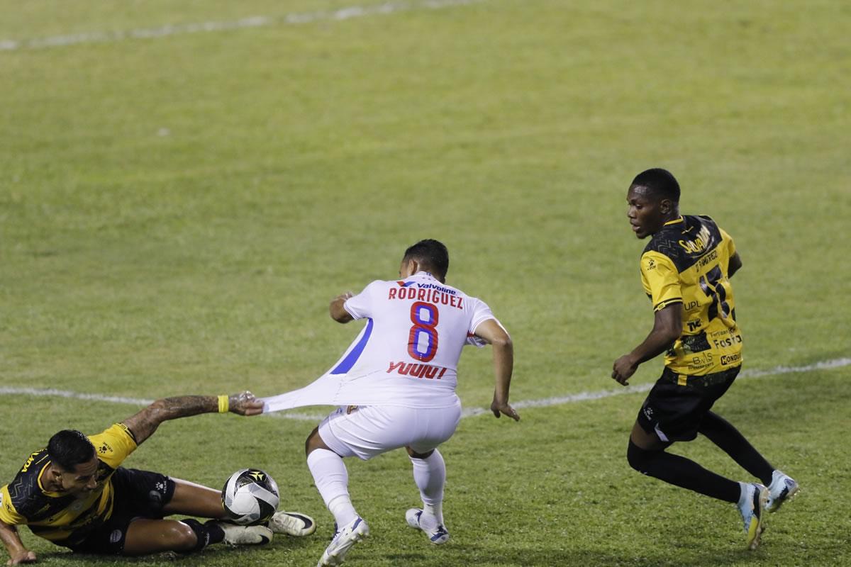 Olimpia recibirá al Real España este sábado a las 7:00 pm en el estadio Nacional por la vuelta del repechaje en Liga Nacional.