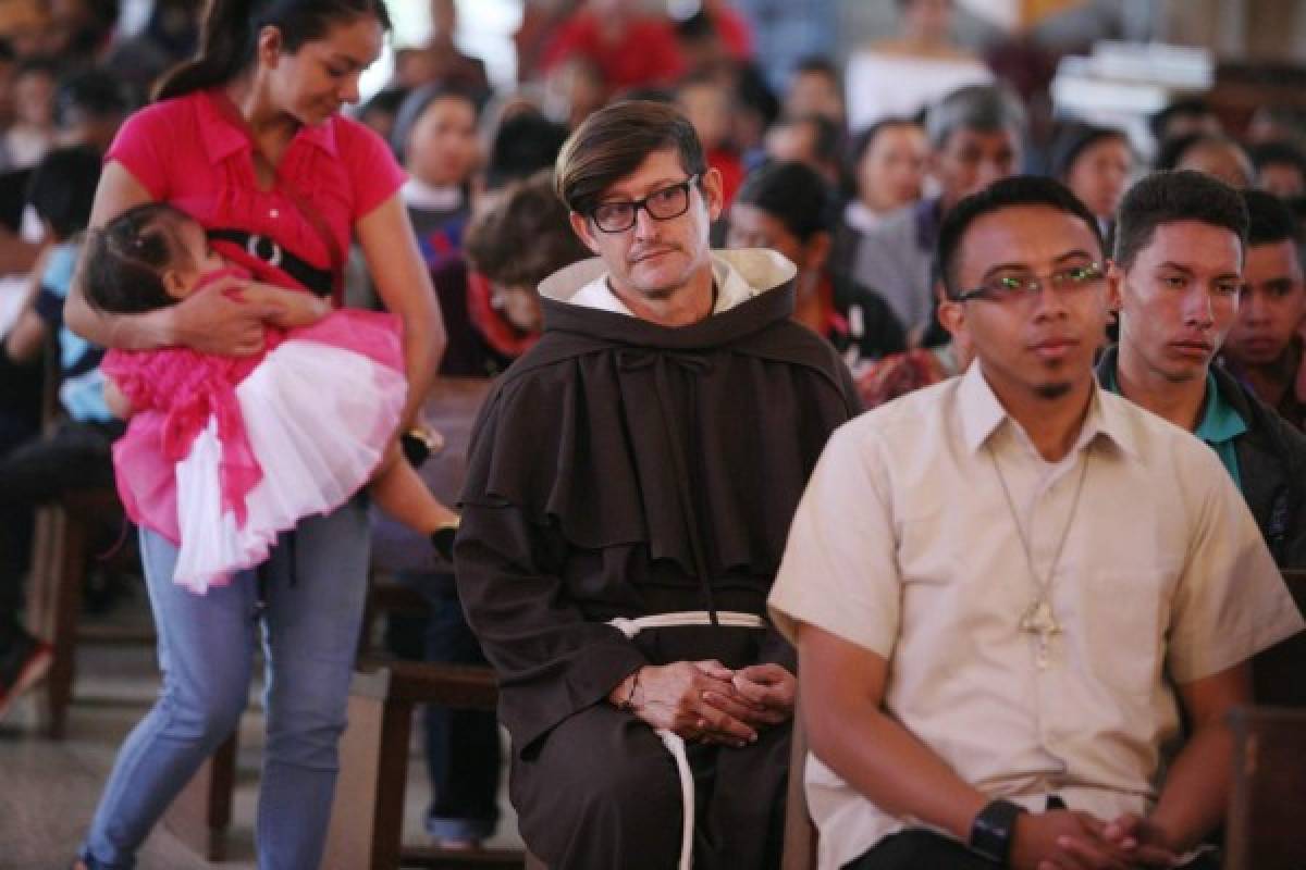 Su amor por la madre de Jesucristo le hace acudir a la Basílica de Suyapa (Foto: El Heraldo Honduras/ Noticias de Honduras)