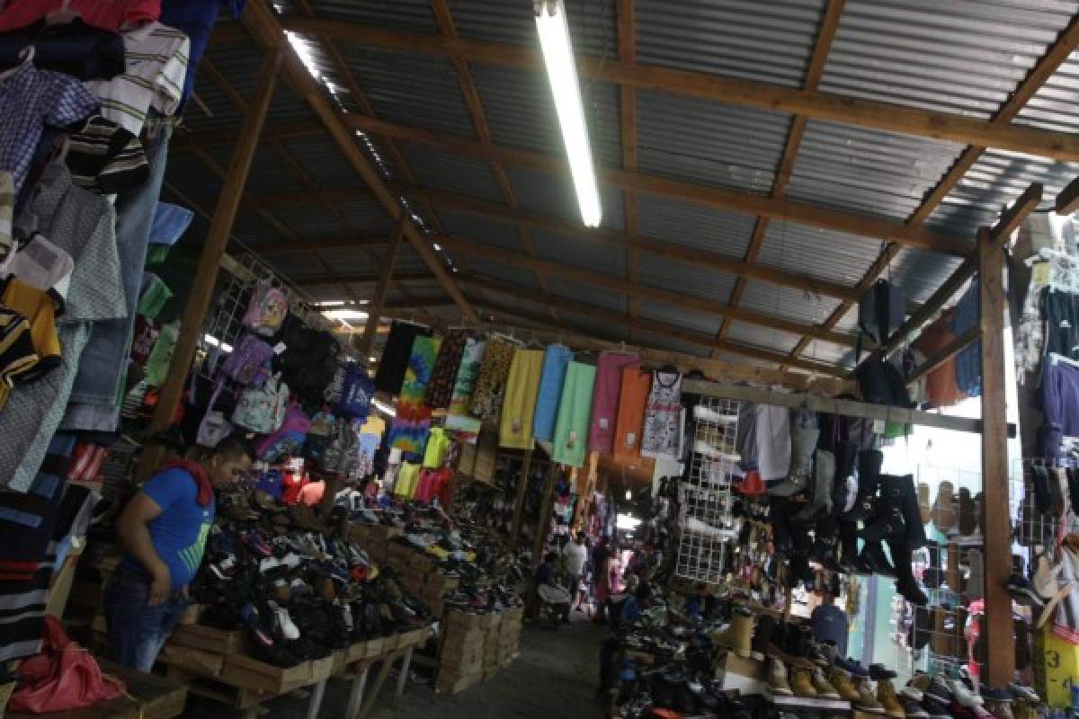 Vendedores de 12 mercados deben pagar por el consumo de energía