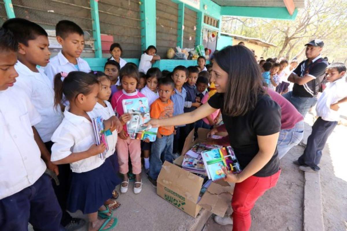 Con entrega de útiles impulsamos los sueños de niños de la aldea El Jícaro