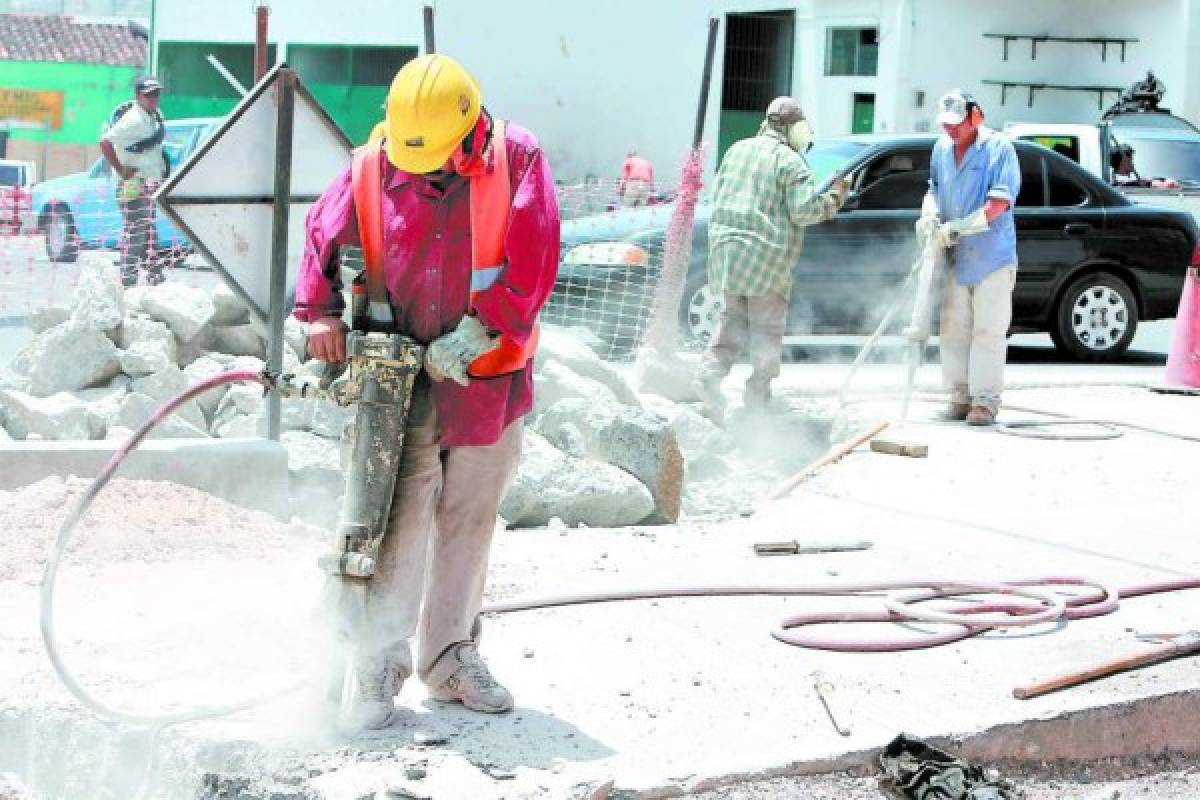 Medidas de seguridad que los obreros pueden poner en práctica en la construcción