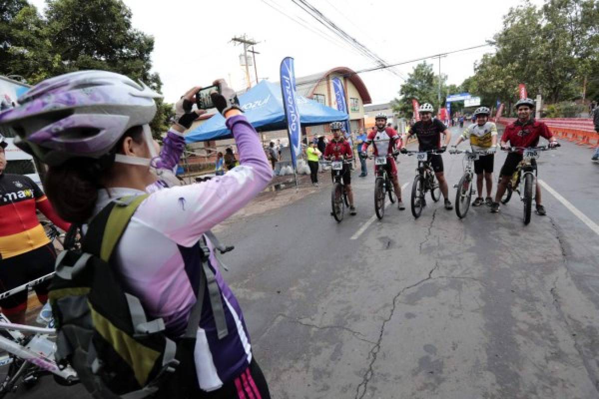 III Vuelta Ciclística hizo vibrar el pavimento