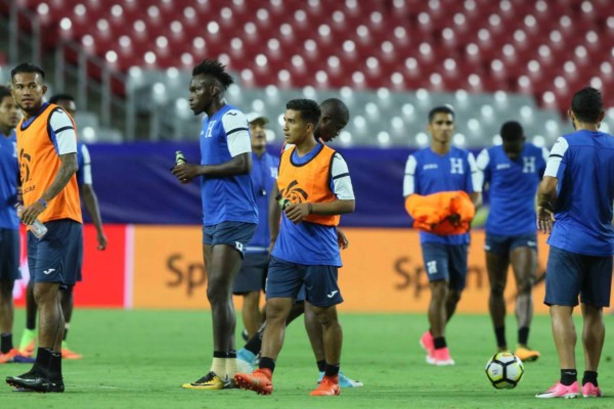 La Selección de Honduras reconoció la impresionante cancha de Phoenix y se reporta lista para el duelo ante México