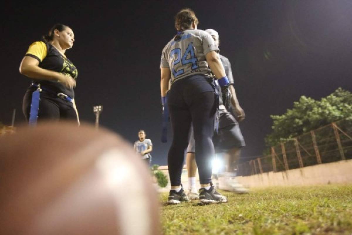 Las chicas Dolphins son una buena opción si te ánimas a practicar este deporte (Foto: Eduard Rodríguez)