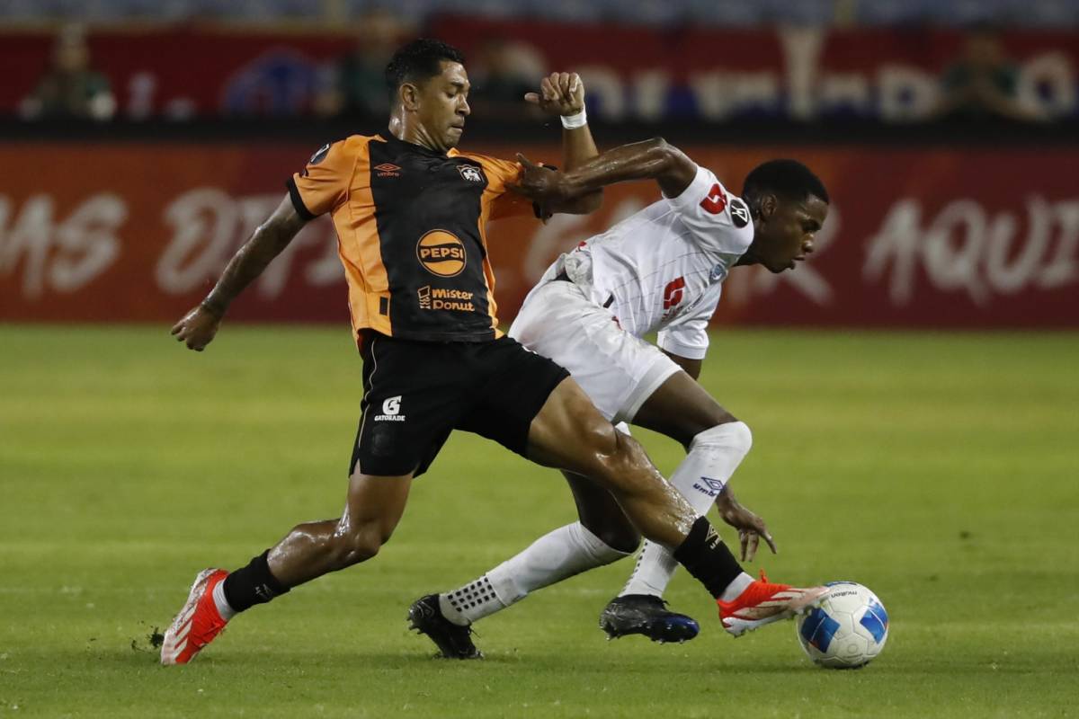 Olimpia perdió el invicto en Concacaf ante Águila de El Salvador.