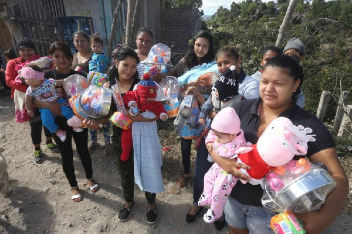 Ogilvy y Yummies dibujaron sonrisas en 200 niños de Monte de los Olivos