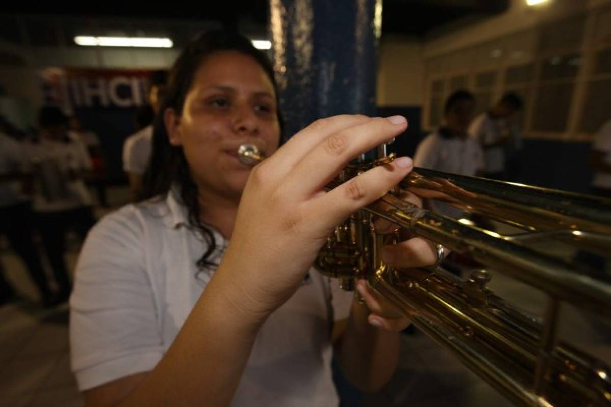 IHCI quiere poner sonido, belleza y baile en los desfiles del 15 de septiembre