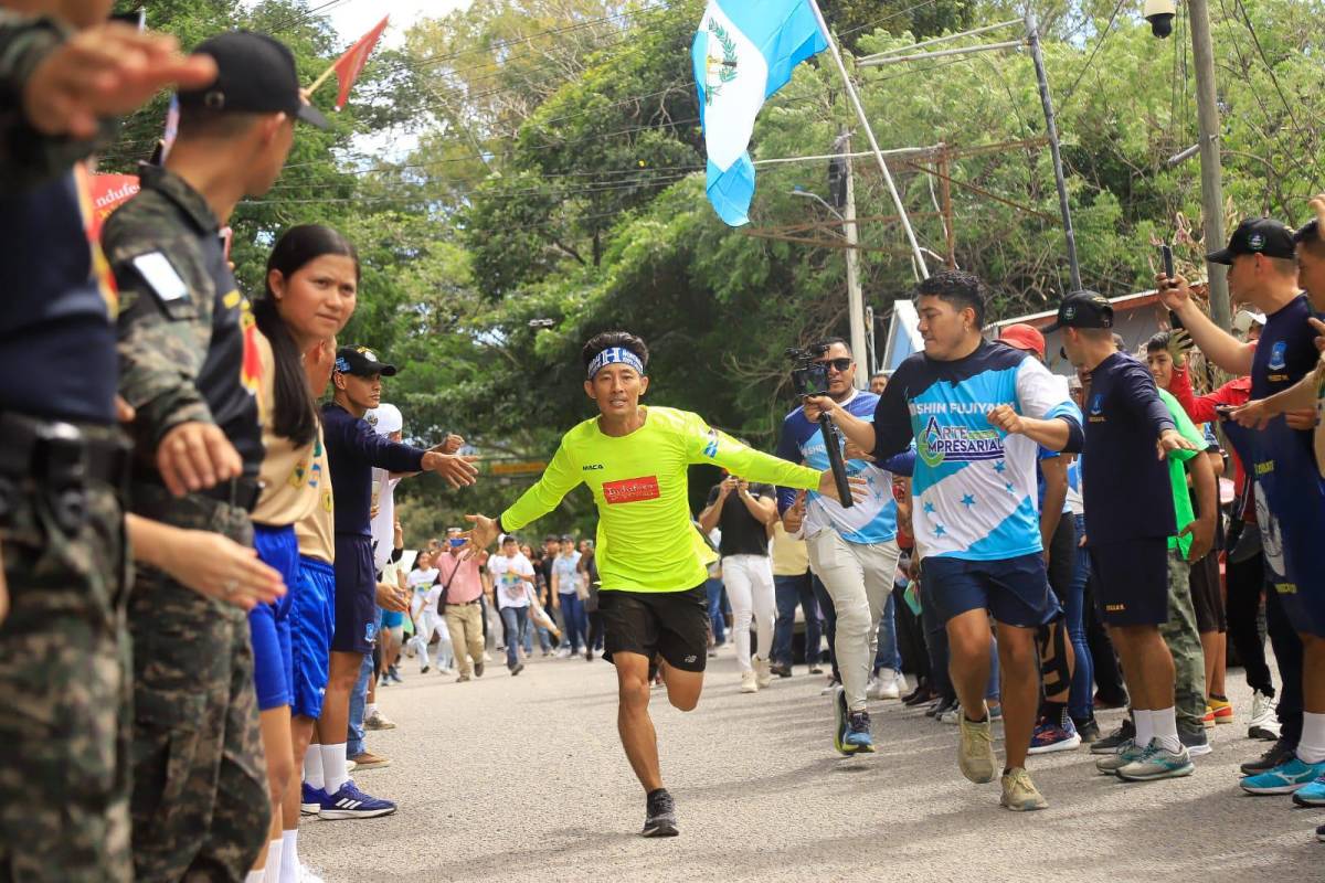 ¡Recibido como un héroe! Shin Fujiyama llega a Honduras tras recorrer 3,000 kilómetros