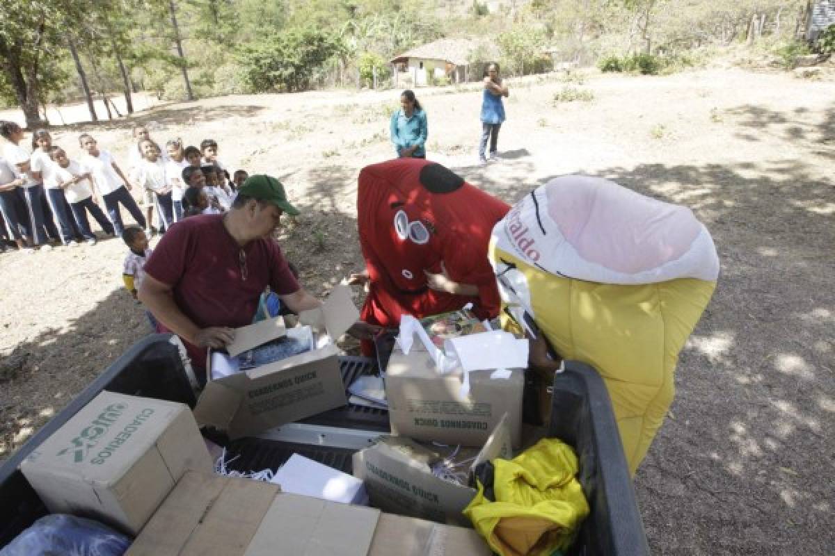 Fiesta escolar en Plan del Rancho con La Maratón del Saber