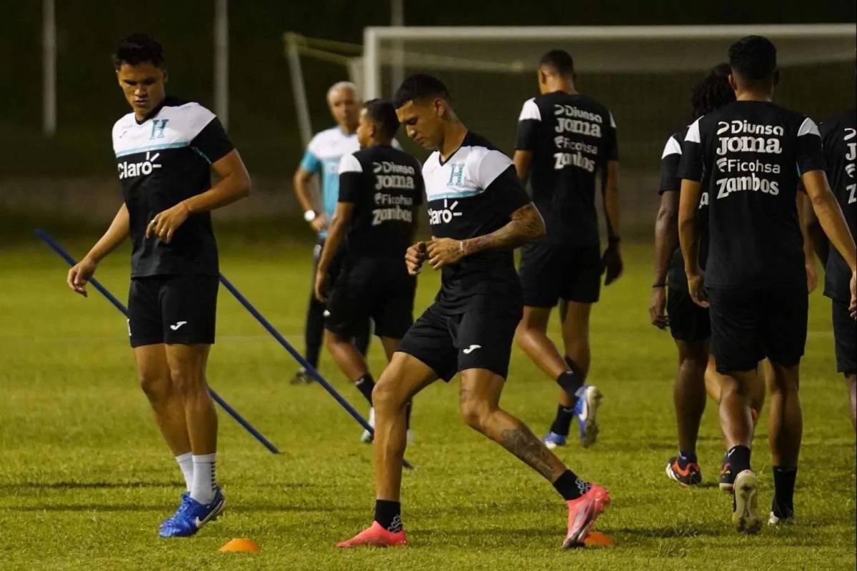 Honduras entrena en Kingston para partido ante Jamaica en Nations League