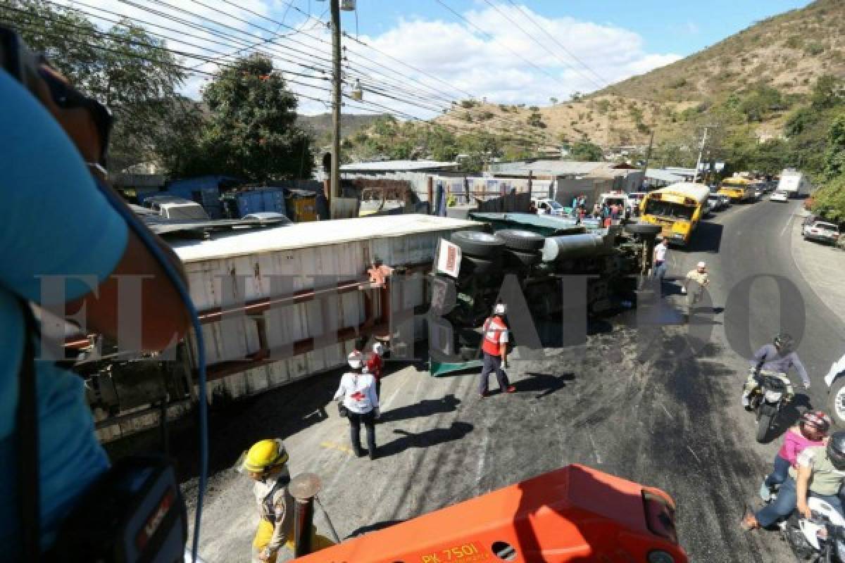 Tegucigalpa: Al menos dos fallecidos por accidente en la salida al sur