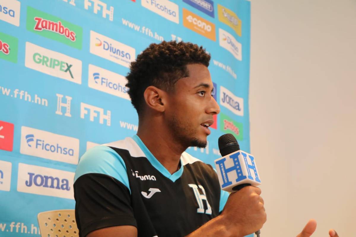 Lozano brindó conferencia de prensa previo al debut en la Eliminatoria Mundialista ante Cuba el próximo 6 de junio.