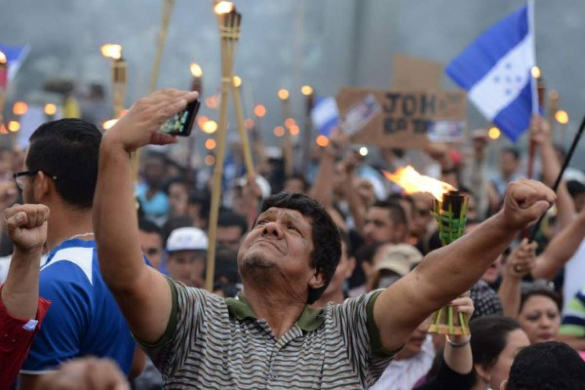 Honduras: Viernes de marchas en la capital