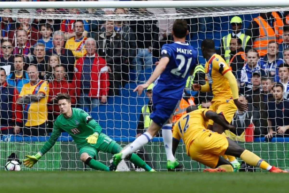 Crystal Palace derrotó al Chelsea en Stamford Bridge; Tottenham gana y se acerca