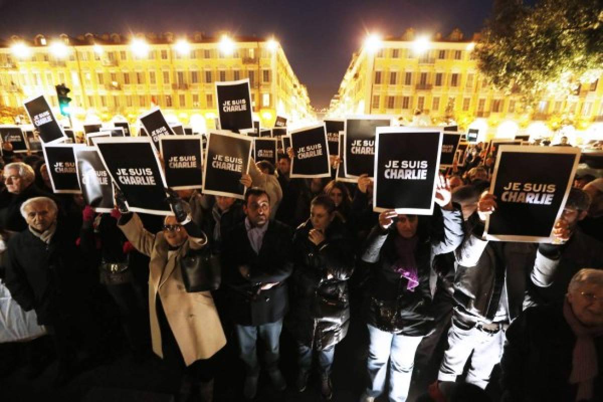 Acorralados sospechosos de ataque terrorista en París