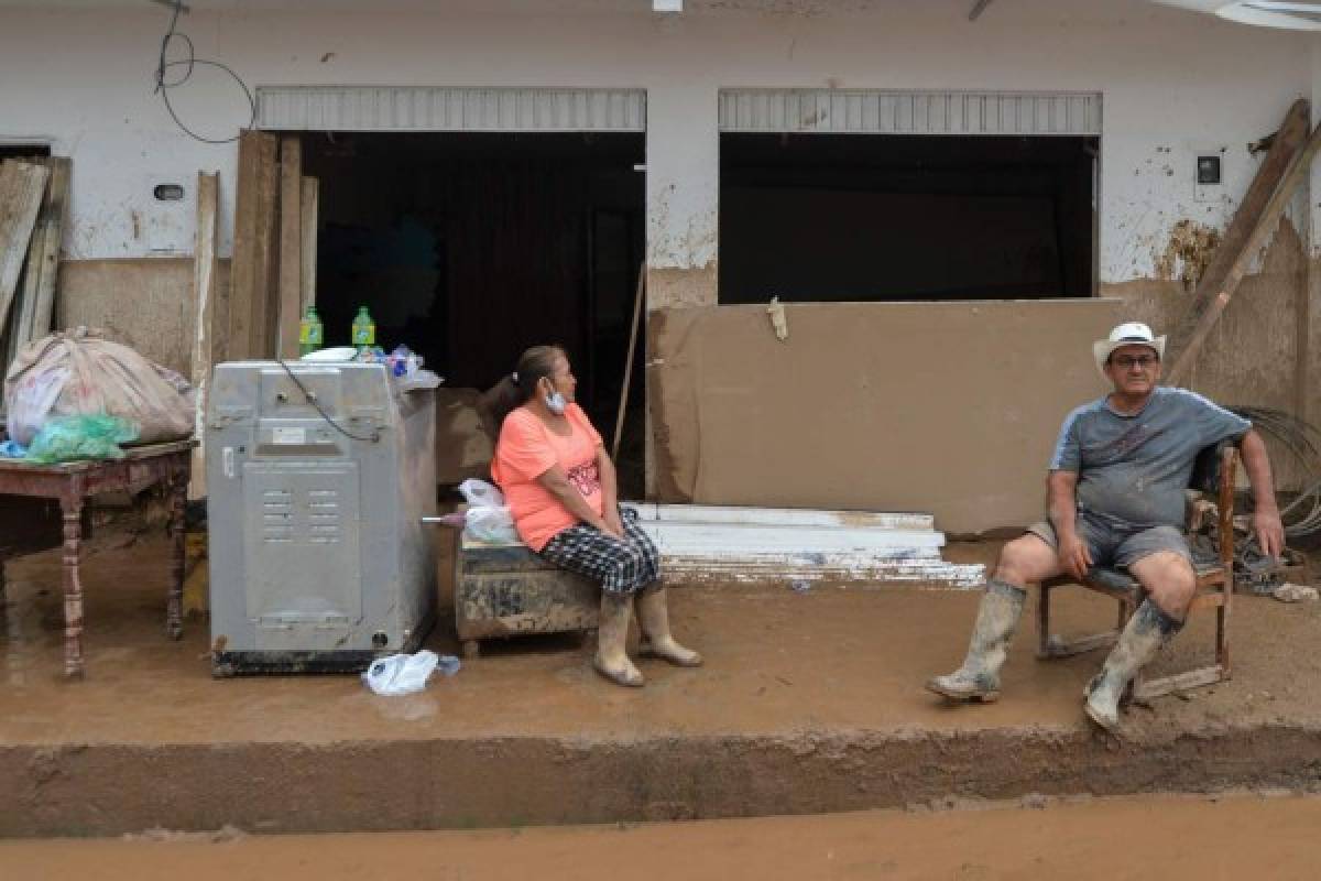 El desastre se produjo en la sureña ciudad de Mocoa tras lluvias torrenciales. Foto AFP