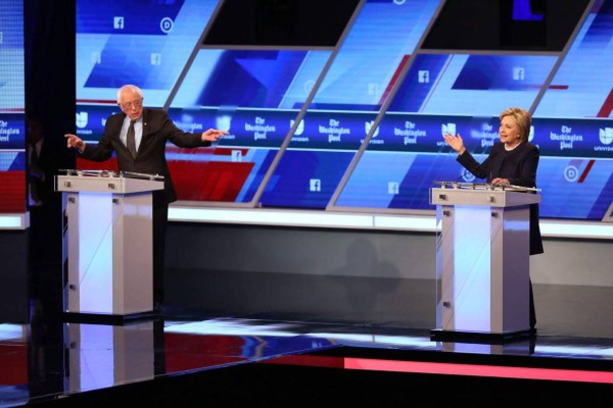 Migración y deportaciones dominan debate entre Clinton y Sanders