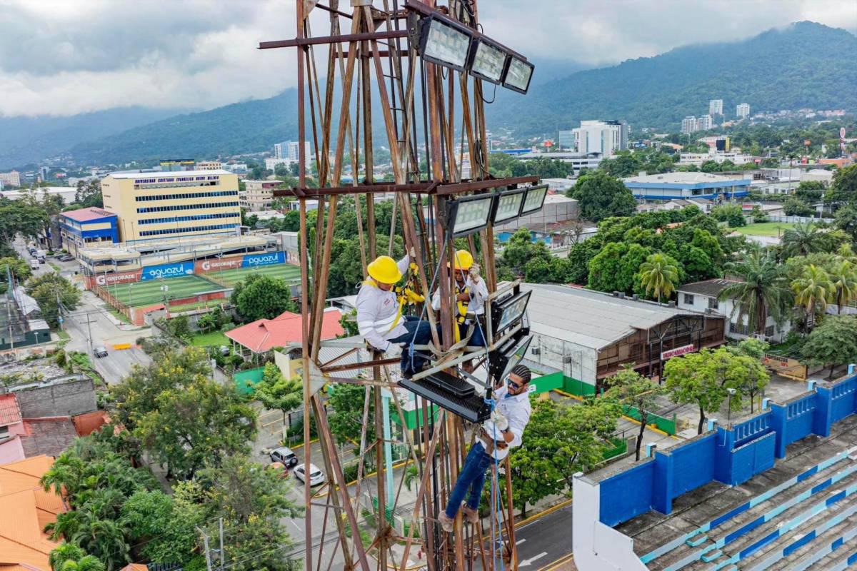 Honduras - México: ¡Mejoran la iluminación! Nuevas lámparas instaladas en el Morazán